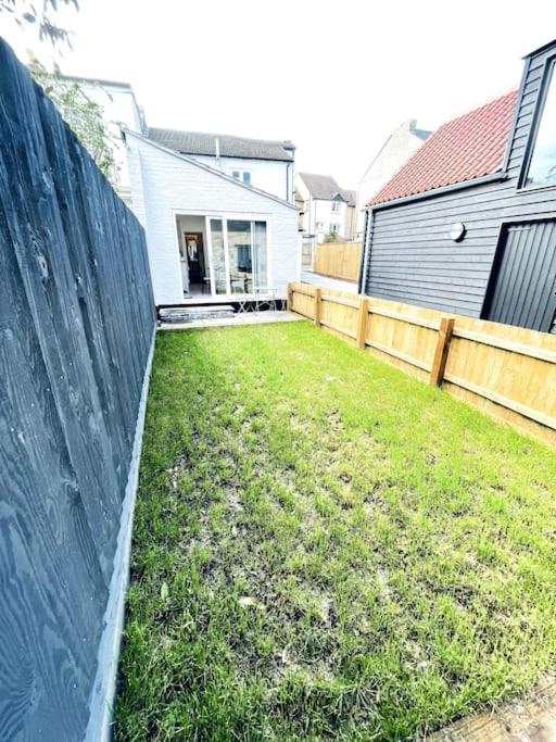 2 Bedroom Modern House In Cambridge City Centre Exterior photo